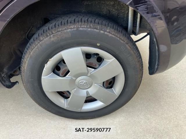 Toyota SIENTA 2011-10 8132371-2