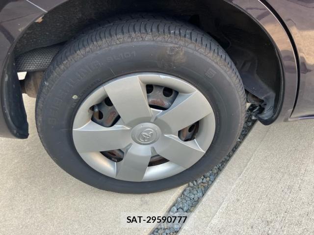 Toyota SIENTA 2011-10 8132371-5