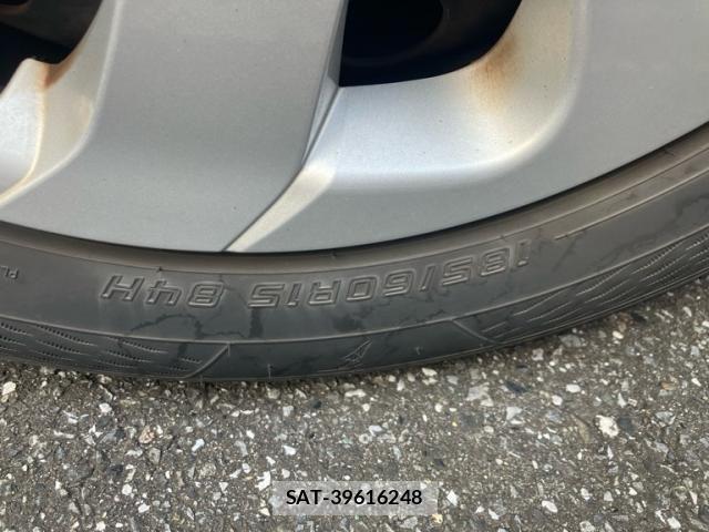 Toyota SIENTA 2016-12 8132369-9