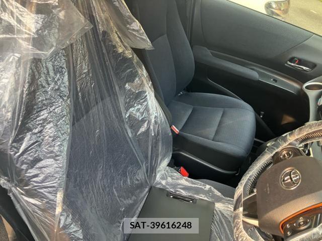 Toyota SIENTA 2016-12 8132369-13