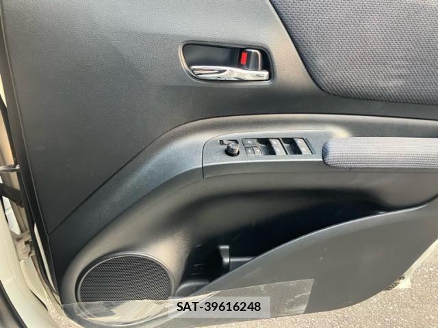 Toyota SIENTA 2016-12 8132369-21