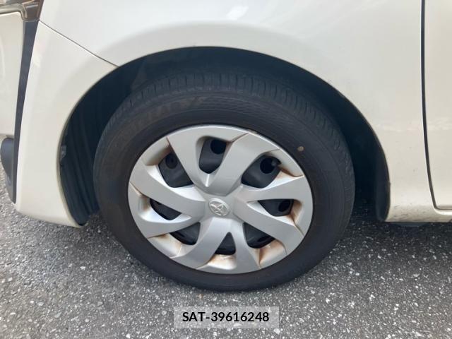 Toyota SIENTA 2016-12 8132369-6