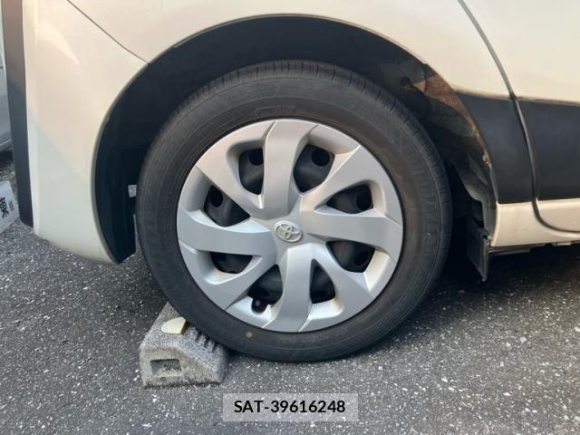 Toyota SIENTA 2016-12 8132369-8