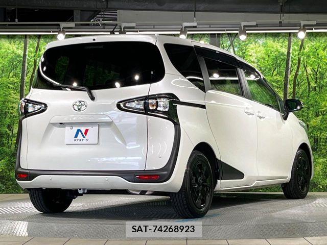 Toyota SIENTA 2022-04 8146680-17