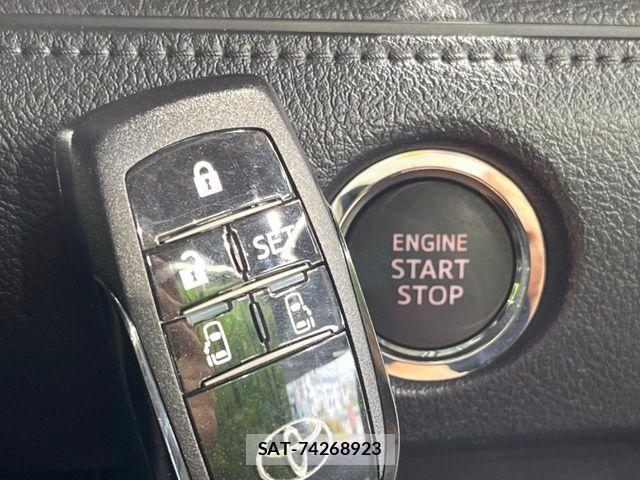 Toyota SIENTA 2022-04 8146680-6