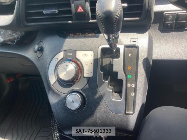 Toyota SIENTA 2021-08 8159207-22