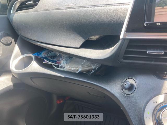 Toyota SIENTA 2021-08 8159207-24