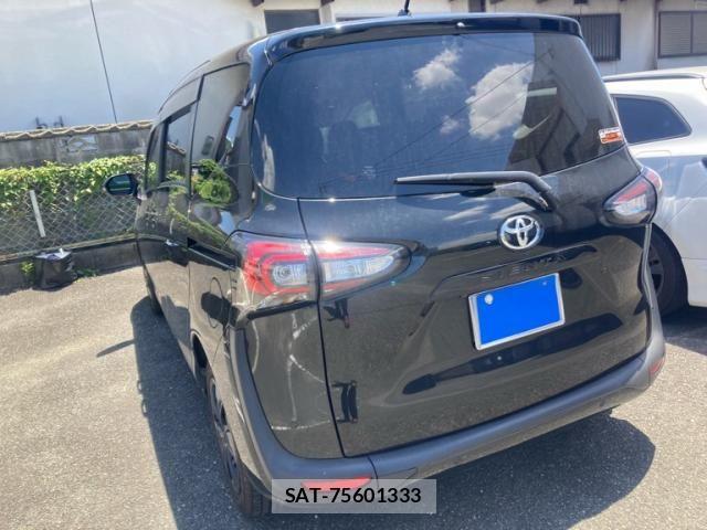 Toyota SIENTA 2021-08 8159207-3