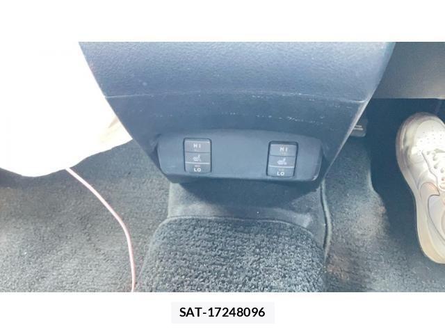 Toyota SIENTA 2018-07 8159220-17