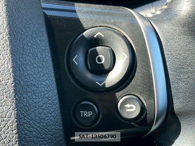 Toyota SIENTA 2021-02 8159212-22