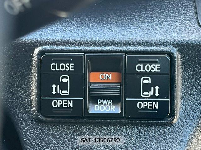 Toyota SIENTA 2021-02 8159212-25