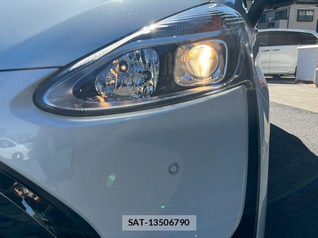 Toyota SIENTA 2021-02 8159212-27