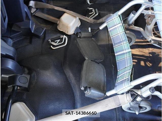 Toyota SIENTA 2019-03 8159206-11