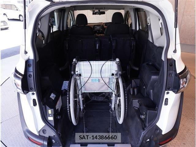 Toyota SIENTA 2019-03 8159206-8