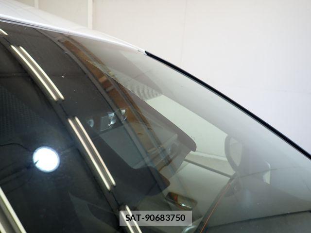 Toyota SIENTA 2016-01 8159203-11