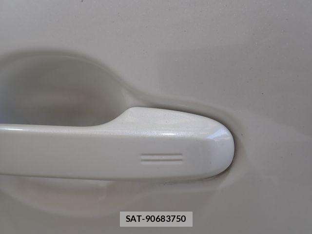 Toyota SIENTA 2016-01 8159203-12