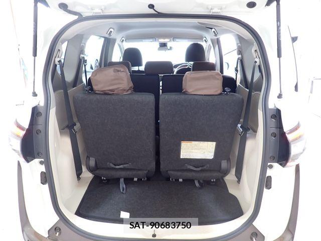 Toyota SIENTA 2016-01 8159203-26
