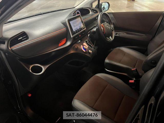 Toyota SIENTA 2021-07 8159205-12