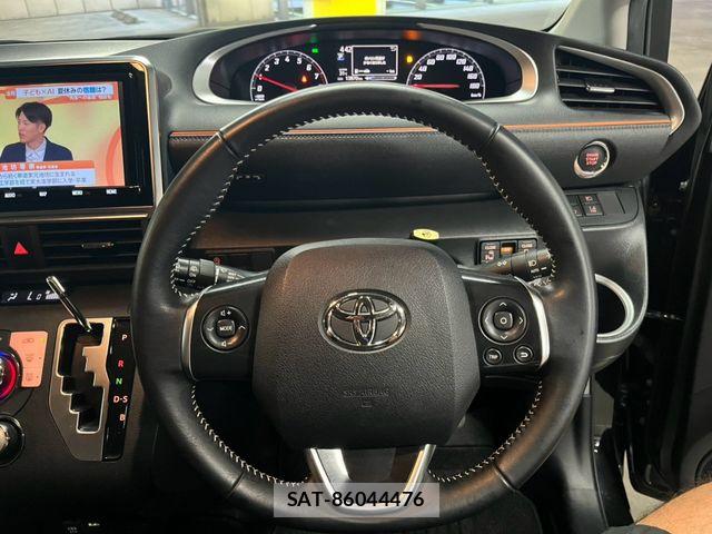 Toyota SIENTA 2021-07 8159205-14