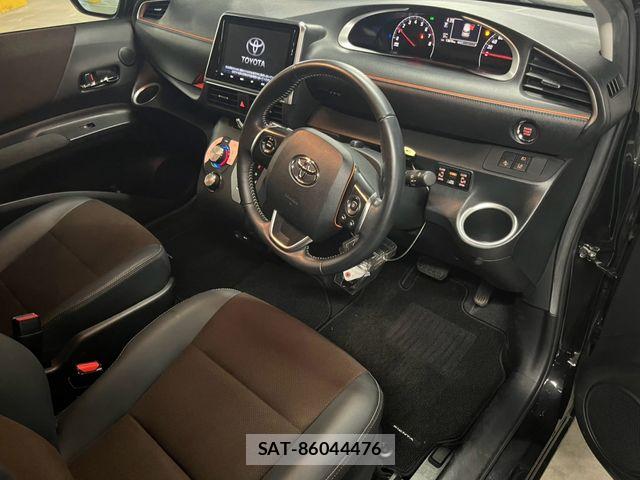 Toyota SIENTA 2021-07 8159205-1