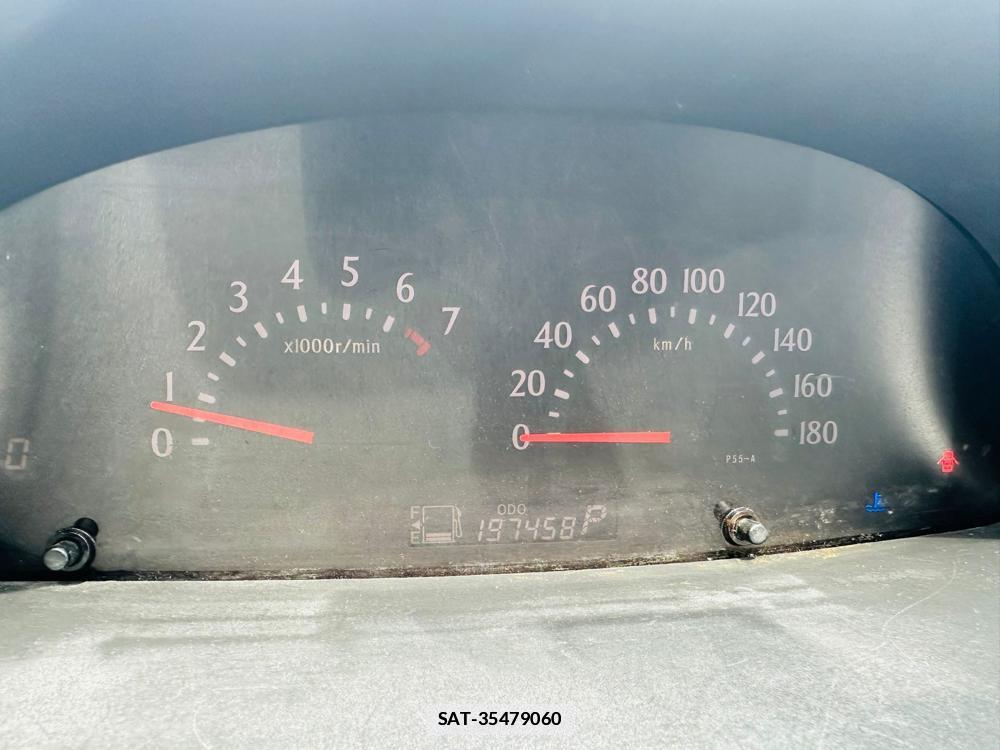 Toyota SIENTA 2005-03 5248449-11