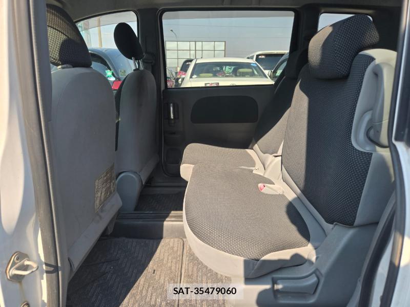 Toyota SIENTA 2005-03 5248449-19
