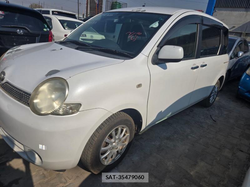 Toyota SIENTA 2005-03 5248449-6