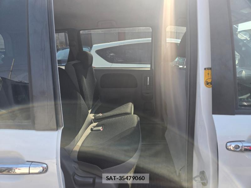 Toyota SIENTA 2005-03 5248449-8