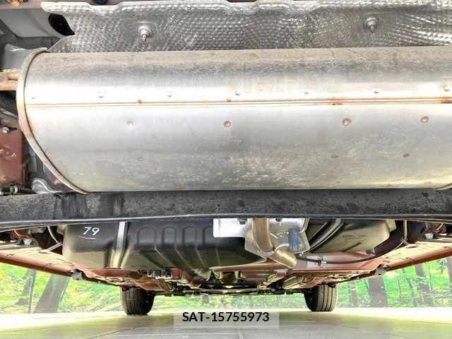 Toyota SIENTA 2024-10 8210157-18