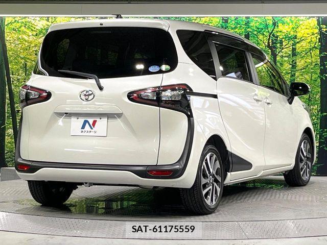 Toyota SIENTA 2017-11 8210163-17