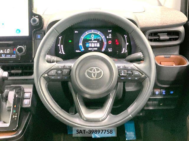 Toyota SIENTA 2024-07 8210156-11