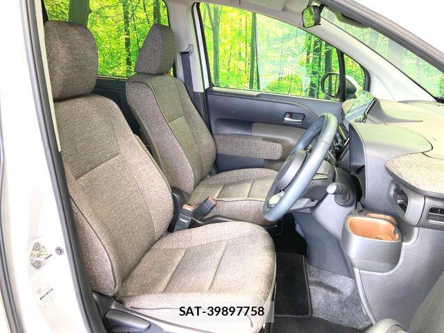 Toyota SIENTA 2024-07 8210156-7