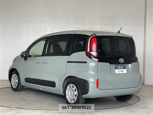 Toyota SIENTA 2024-06 8210160-12