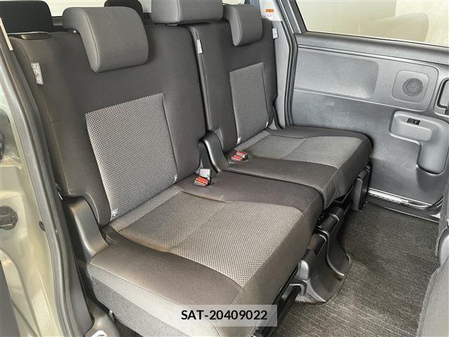 Toyota SIENTA 2024-06 8210160-25