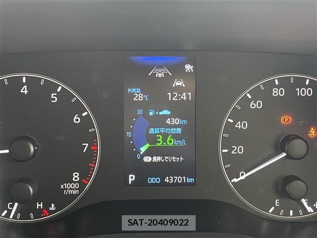 Toyota SIENTA 2024-06 8210160-6