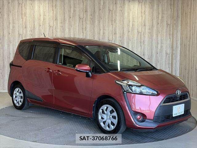 Toyota SIENTA 2016-03 8210175-16