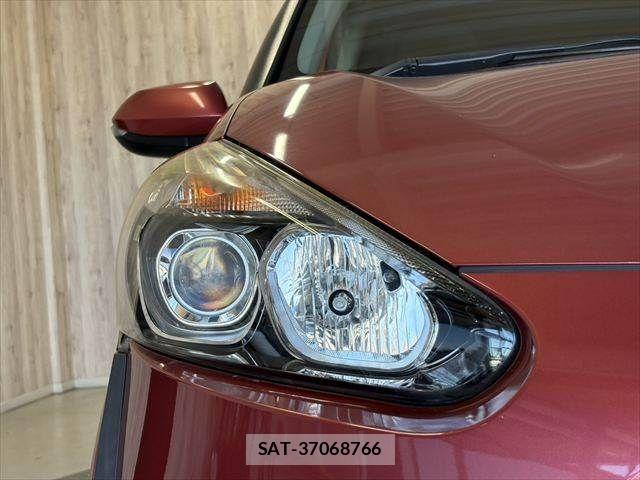 Toyota SIENTA 2016-03 8210175-23