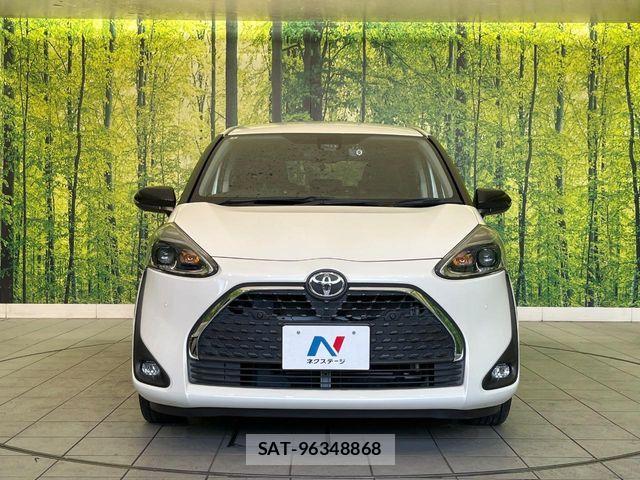 Toyota SIENTA 2022-03 8210158-14