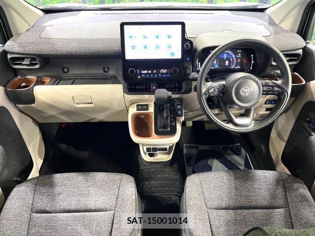 Toyota SIENTA 2023-10 8210155-1