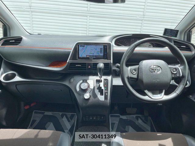 Toyota SIENTA 2019-12 8210165-1