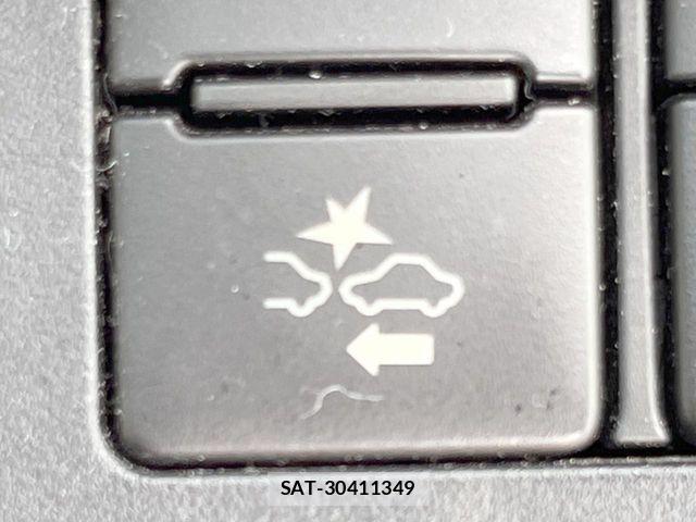 Toyota SIENTA 2019-12 8210165-5