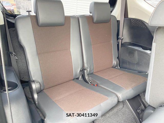 Toyota SIENTA 2019-12 8210165-8
