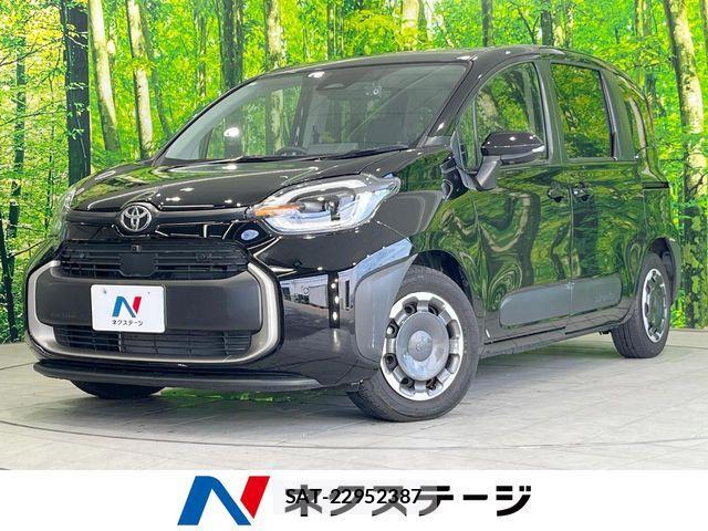 Toyota SIENTA 2023-11 8210154-0