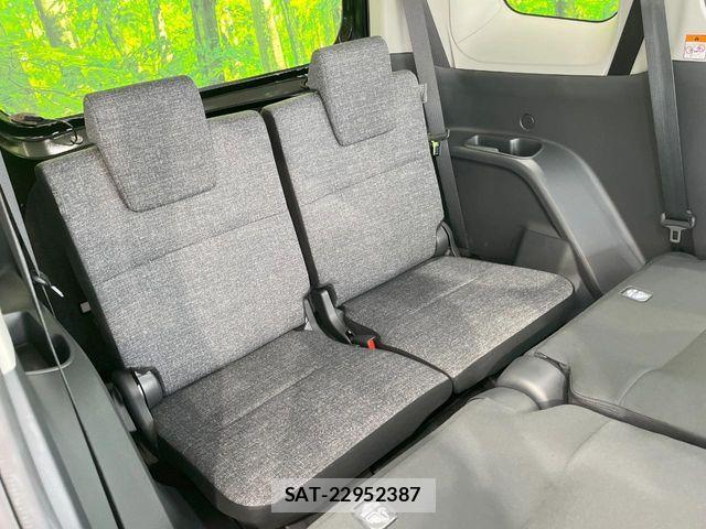 Toyota SIENTA 2023-11 8210154-9