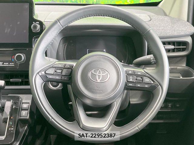 Toyota SIENTA 2023-11 8210154-11