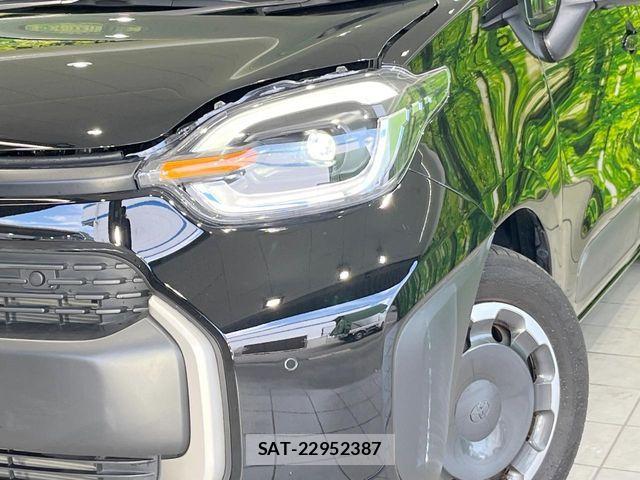 Toyota SIENTA 2023-11 8210154-12