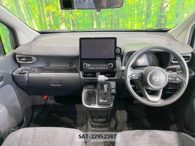 Toyota SIENTA 2023-11 8210154-1