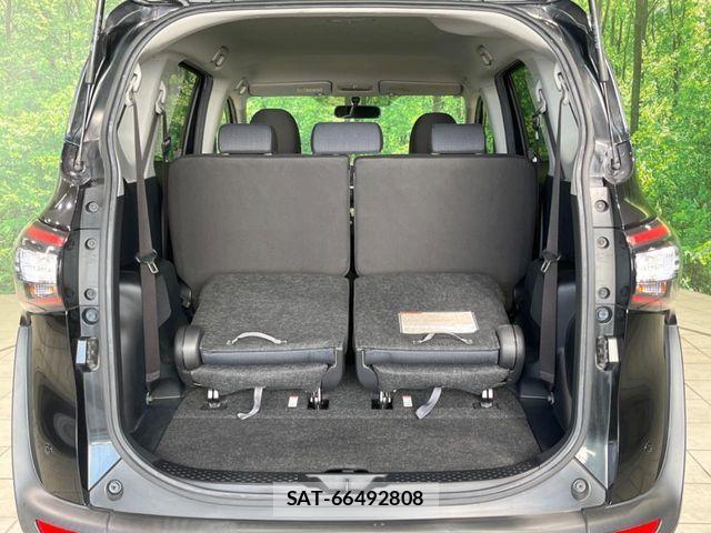 Toyota SIENTA 2016-12 8210169-10