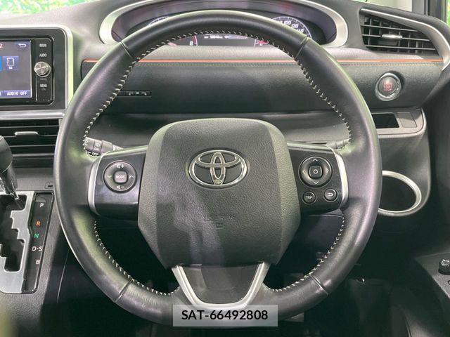 Toyota SIENTA 2016-12 8210169-11