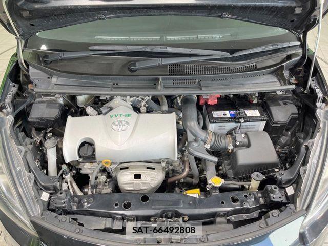 Toyota SIENTA 2016-12 8210169-18
